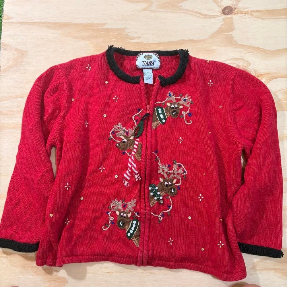 Vintage 90s Grannycore Sweater Reindeer Beaded Tiara International Size L